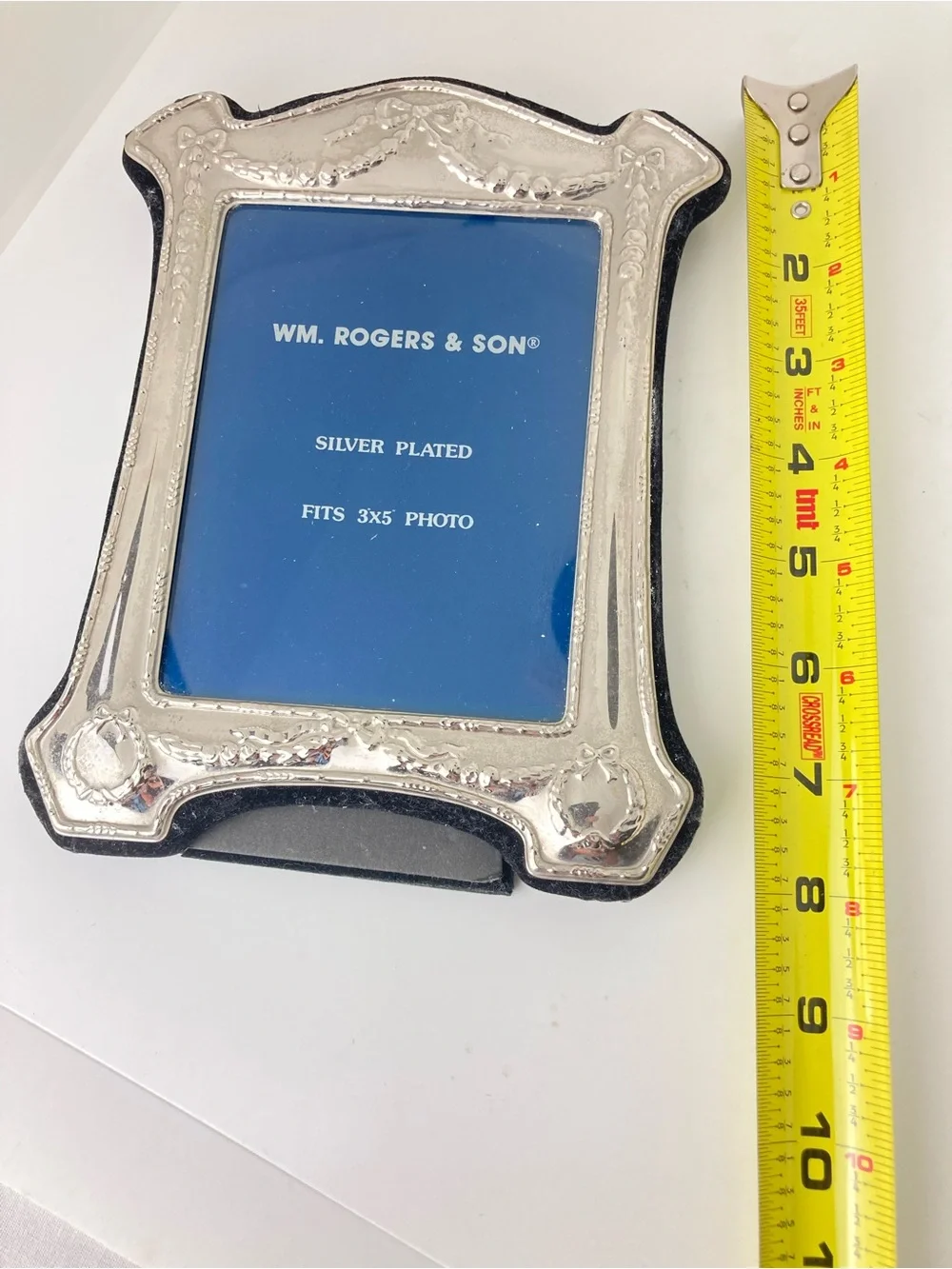 WM. Rogers & Son Silver Plated 3x5 Decorative Photo Frame - Silver